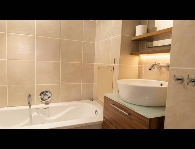 3 BEDROOM APARTMENT TO LET IN POINT WATERFRONT
